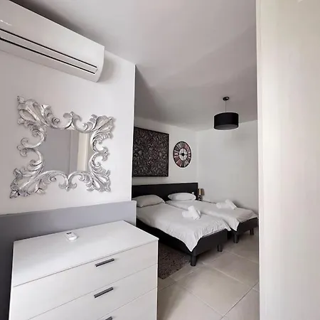 Sunshine Court No 61 Sliema